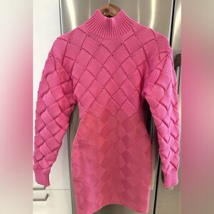Pink Knit dress, in an excellent condition, worn only once.
